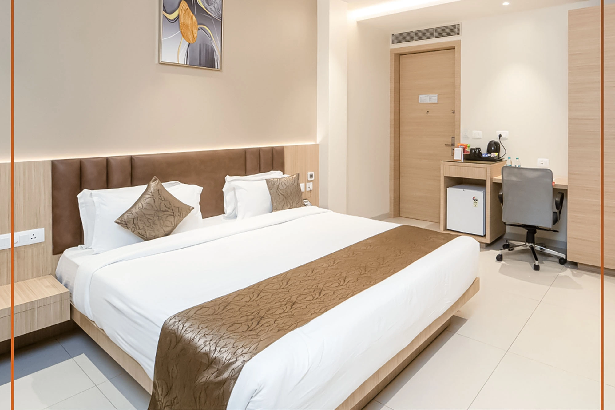 All Seasons Stay – A thoughtfully designed 3-star hotel in Lucknow, offering premium rooms, exceptional service, and a prime location, making it a top choice among the best hotels in Lucknow.