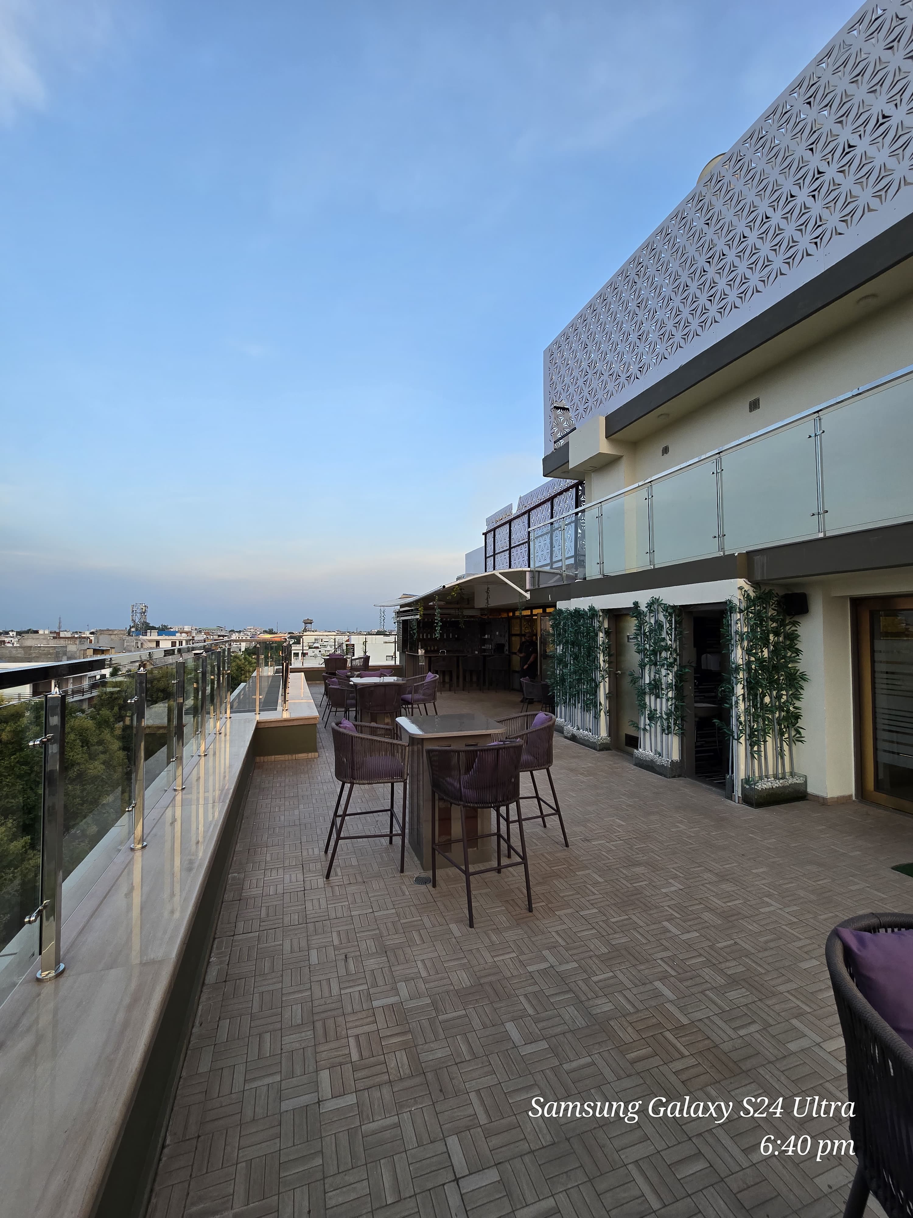 All Seasons Stay – A premium stay option in the heart of Gomti Nagar, perfect for travelers looking for the best hotels in Lucknow Gomti Nagar with modern comforts and top-notch hospitality